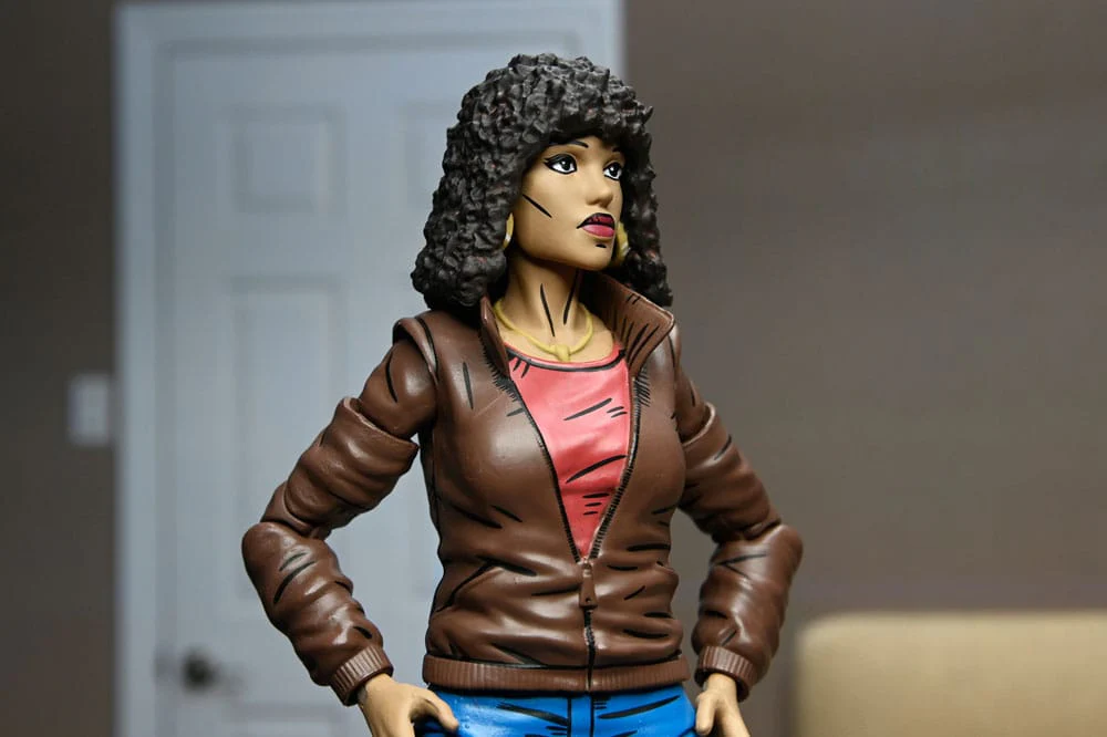 April O'Neil  Teenage Mutant Ninja Turtles Figurka 18 cm - Image 7