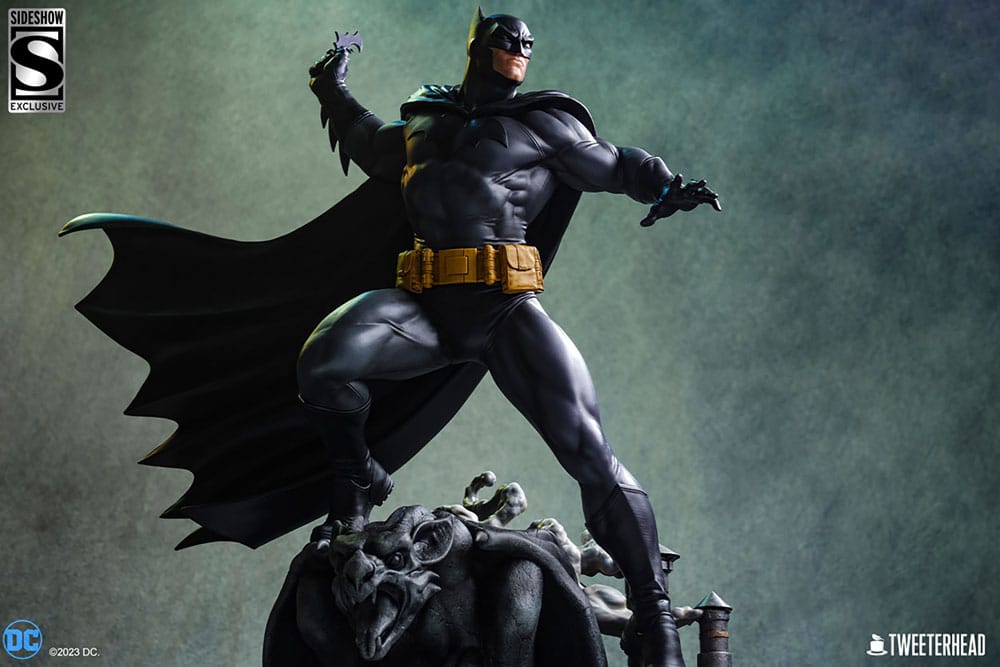 Batman Black and Gray Edition DC Comics Maquette 1/4 Figurka 66 cm - Image 4
