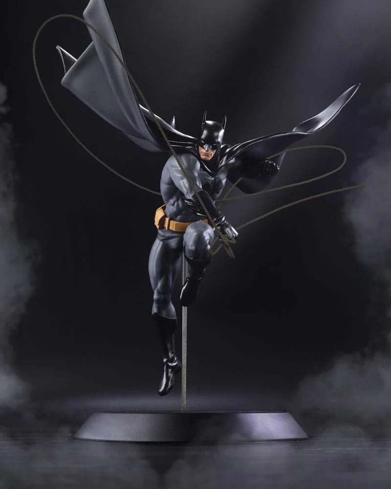 Batman by Dan Mora DC Direct Resin Designer Series Figurka 40 cm - Image 10