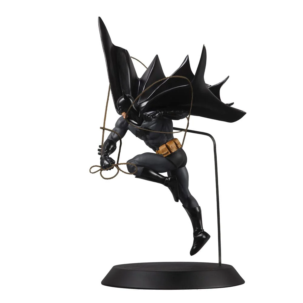 Batman by Dan Mora DC Direct Resin Designer Series Figurka 40 cm - Image 2