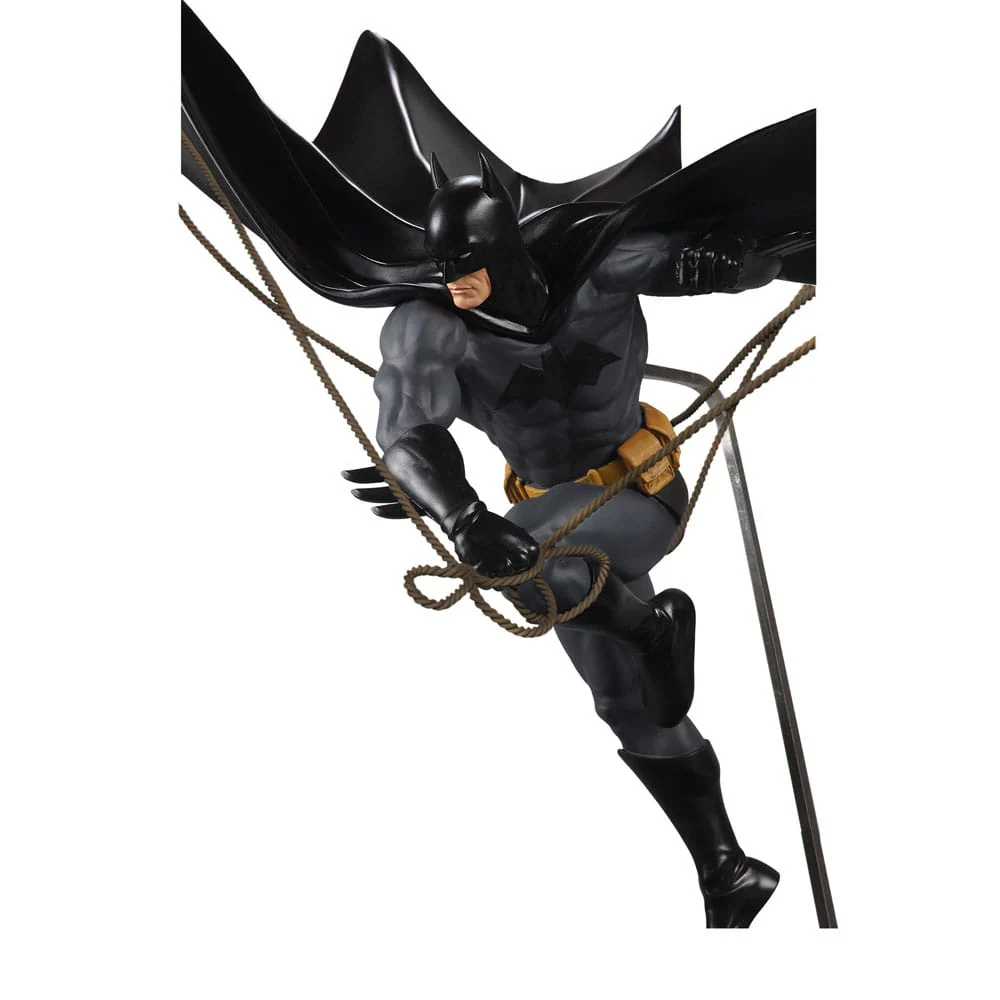 Batman by Dan Mora DC Direct Resin Designer Series Figurka 40 cm - Image 8