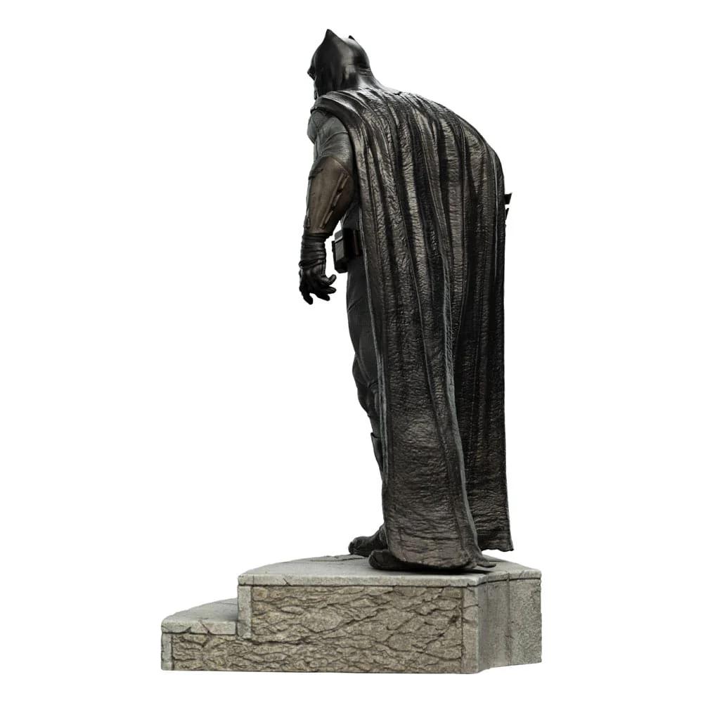 Batman DC Zack Snyder's Justice League Statue 1/6 Figurka 37 cm - Image 8