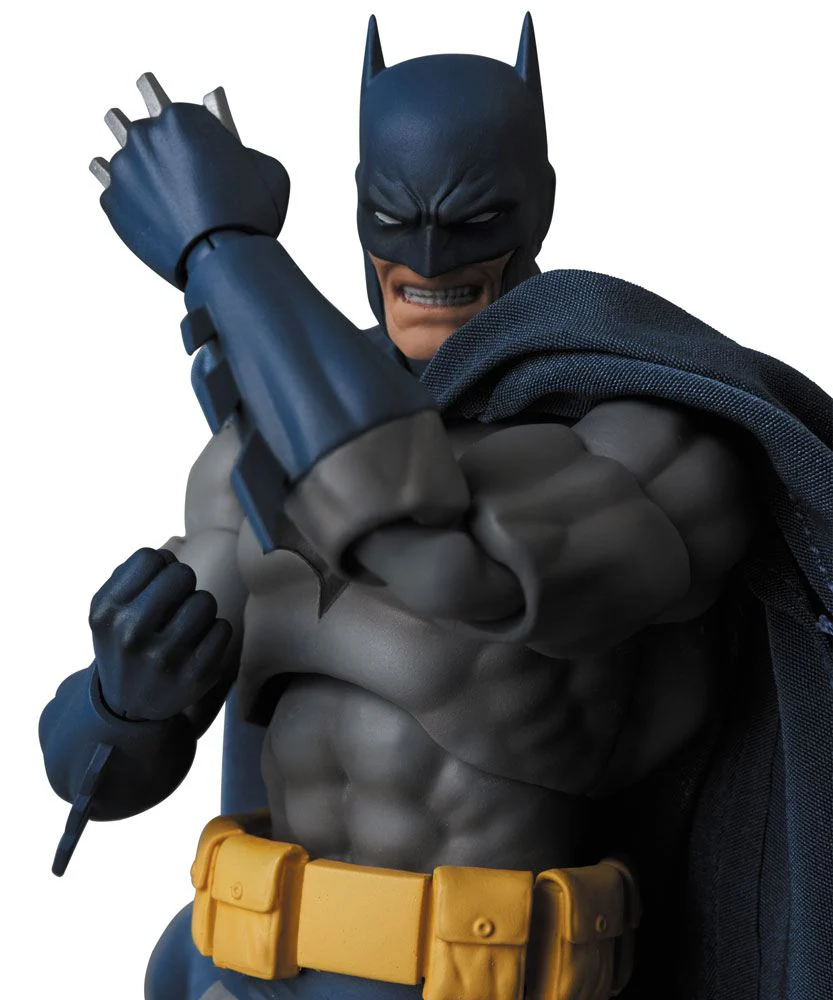 Batman Hush Ver. Reproduction DC Comics MAFEX Figurka 16 cm - Image 9