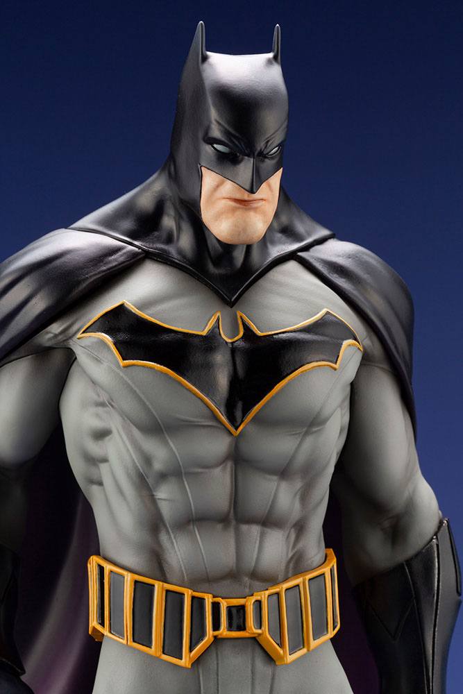 Batman: Last Knight on Earth DC Comics ARTFX 1/6 Figurka 30 cm - Image 12
