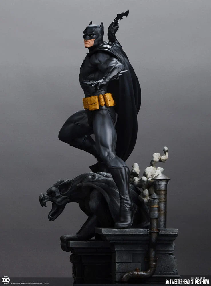 Batman Retro Edition DC Comics Maquette Black and Gray Edition 1/6 Figurka 50 cm - Image 16