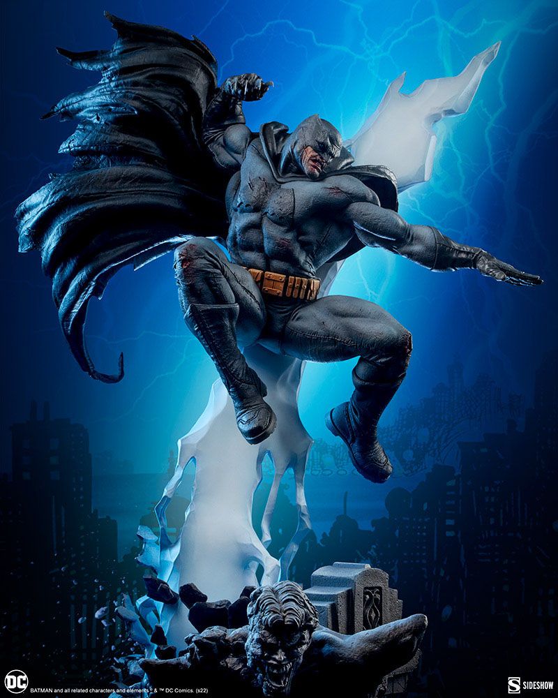 Batman: The Dark Knight Returns DC Comics Premium Format Figurka 80 cm - Image 3
