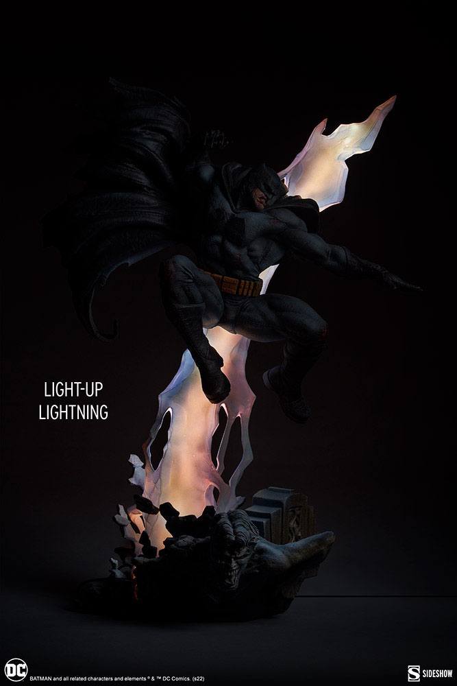 Batman: The Dark Knight Returns DC Comics Premium Format Figurka 80 cm - Image 4