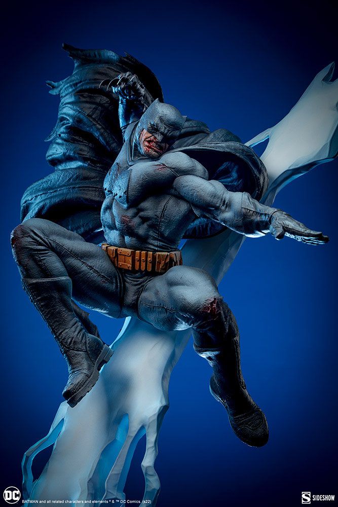 Batman: The Dark Knight Returns DC Comics Premium Format Figurka 80 cm - Image 5