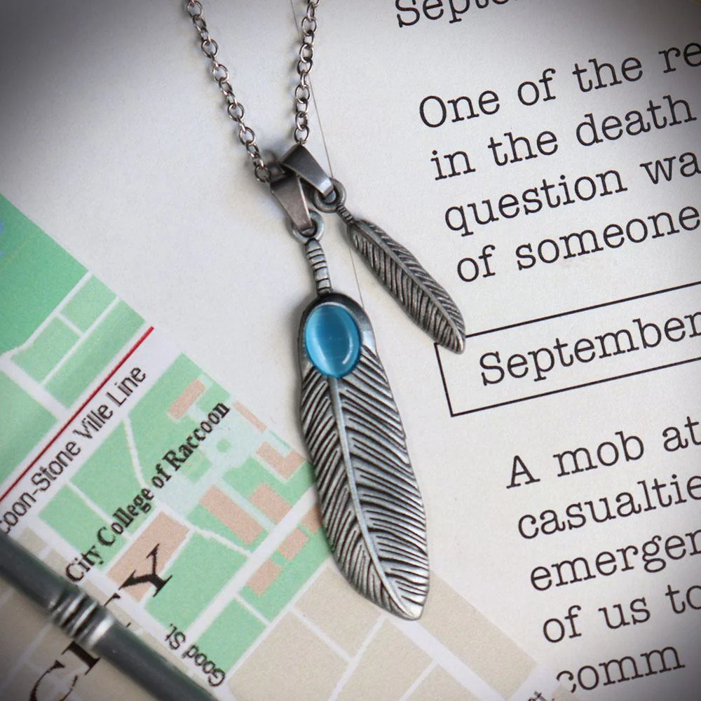 Claire Redfield's Resident Evil 2 Necklace Replica Limited Edition - Image 2