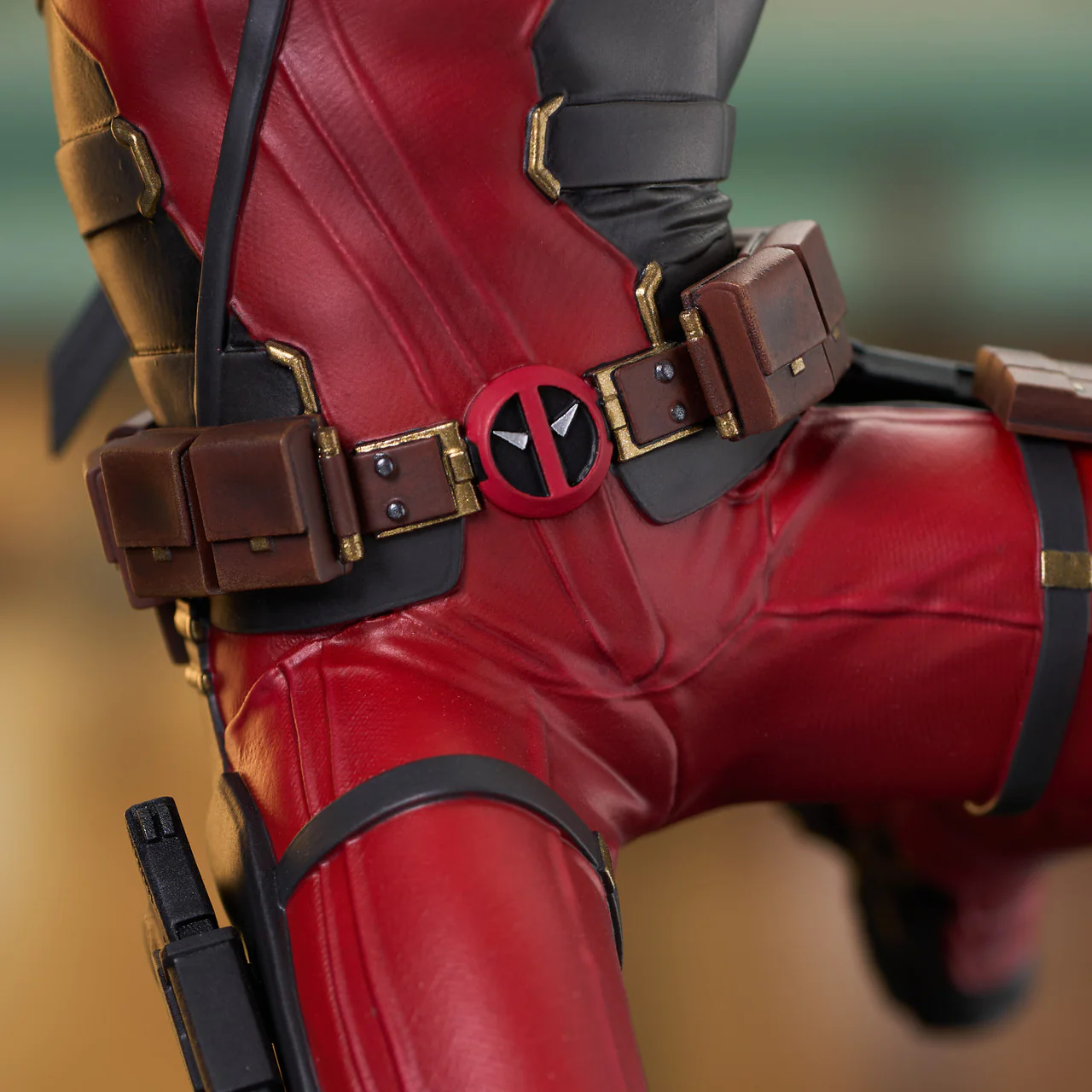Deadpool Marvel Deadpool & Wolverine Gallery Diorama Figurka 25 cm - Image 9