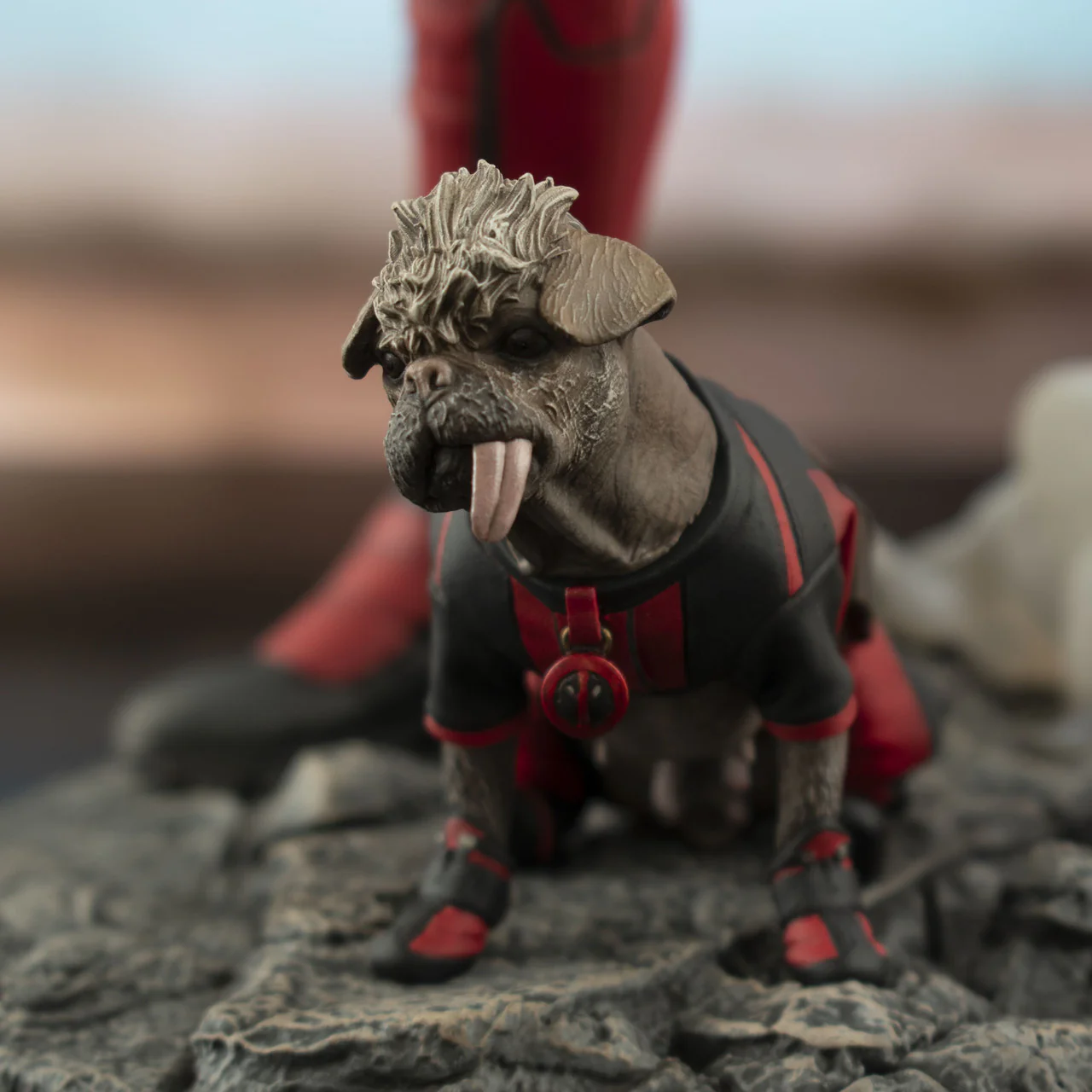 Deadpool Marvel Deadpool & Wolverine Premier Collection 1/7 Figurka 28 cm - Image 10