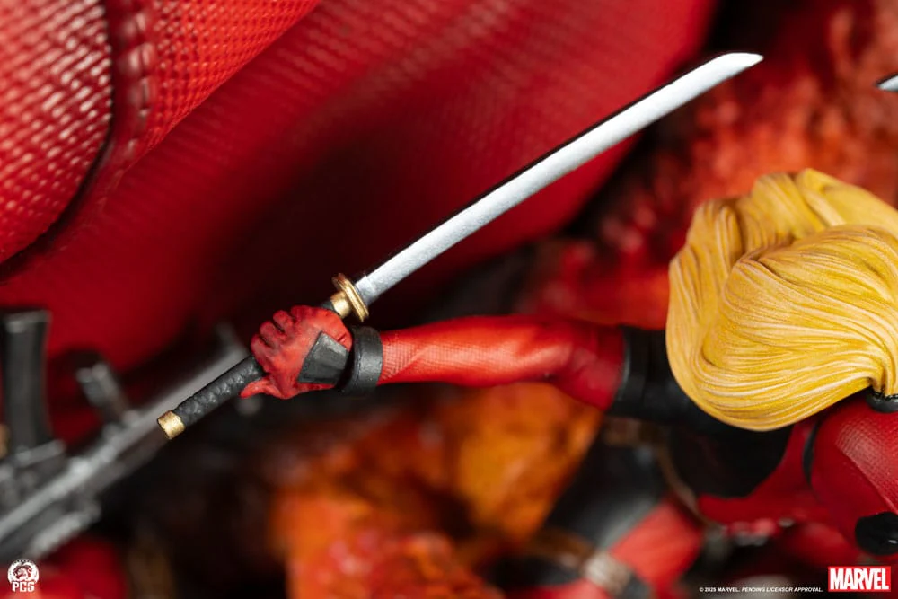 Deadpool Marvel Fine Art Bust Figurka 42 cm - Image 17