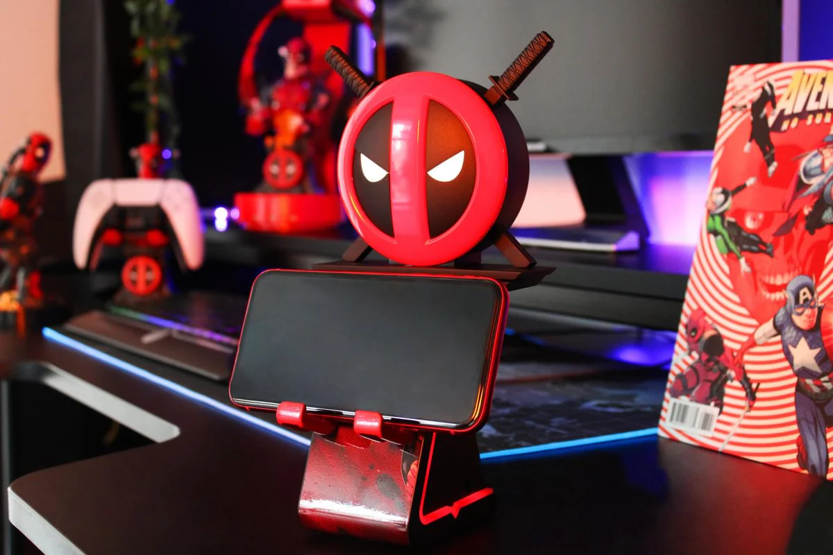 Deadpool Podstawka na Telefon/Pada LED Marvel - Image 6