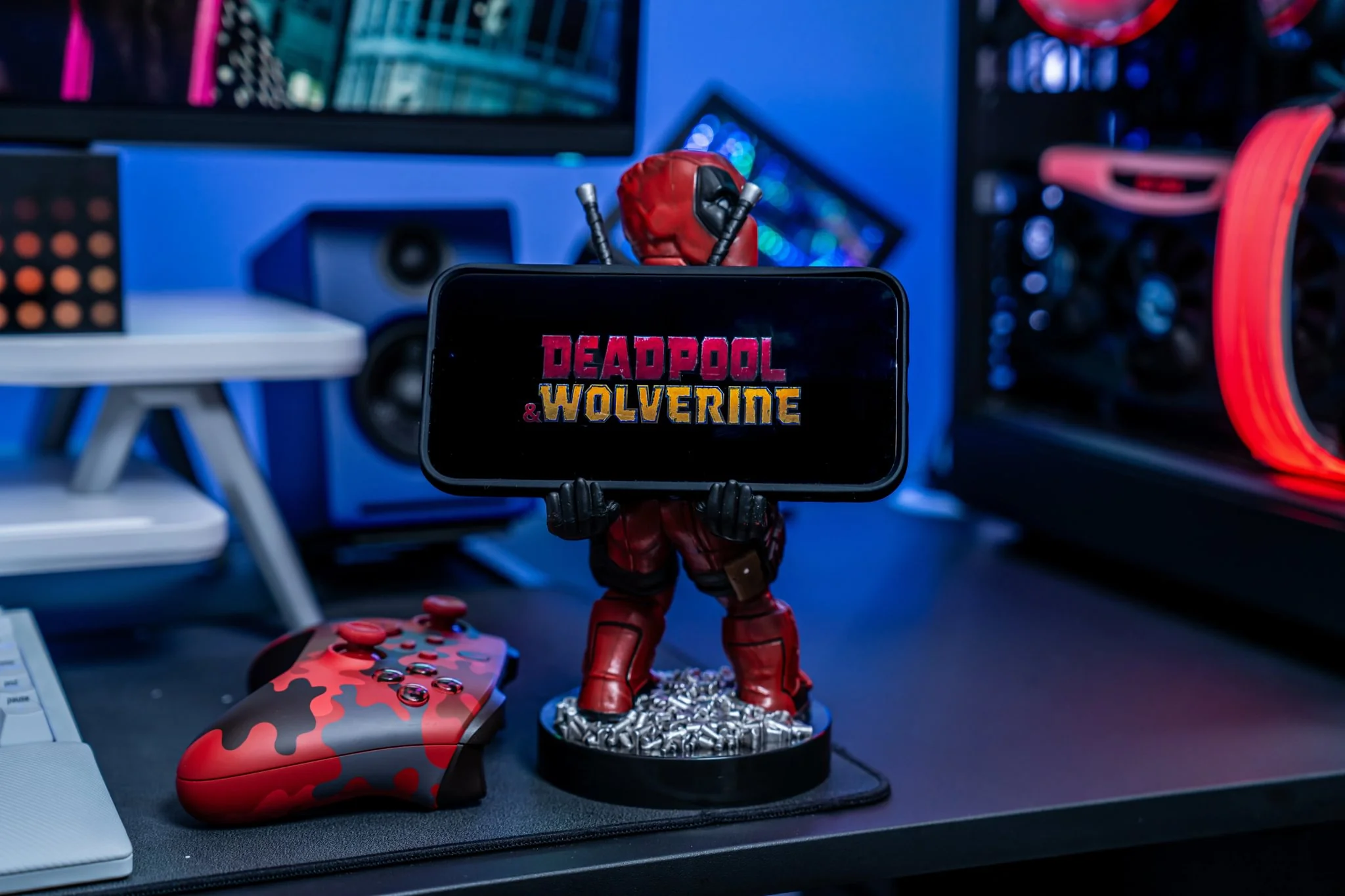 Deadpool vs Wolverine Podstawka na Telefon/Pada Marvel - Image 8