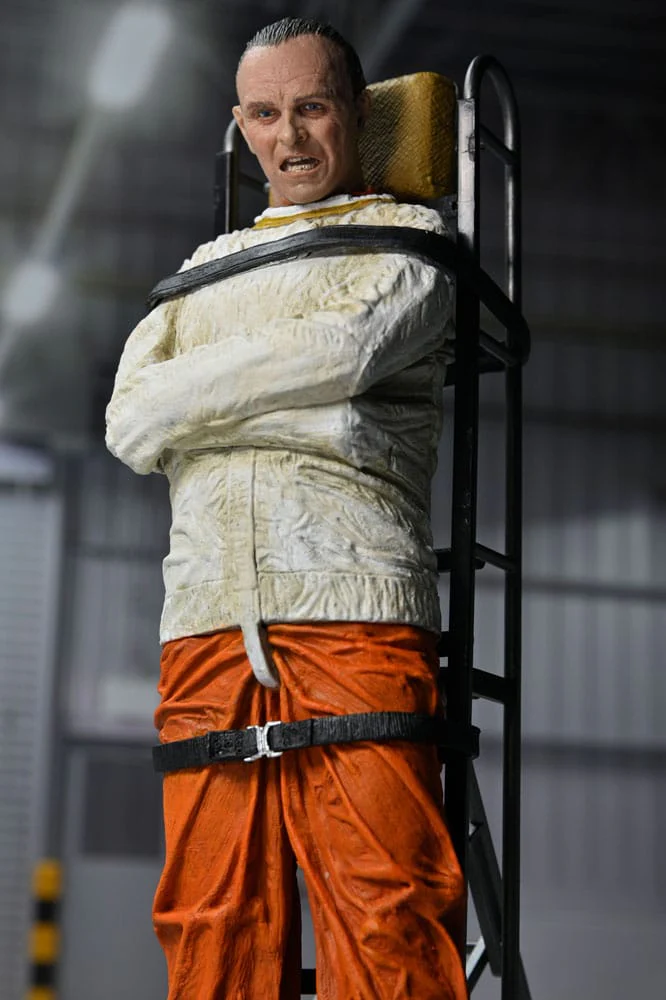 Dr. Hannibal Lecter Masked The Silence of the Lambs Figurka 18 cm - Image 3