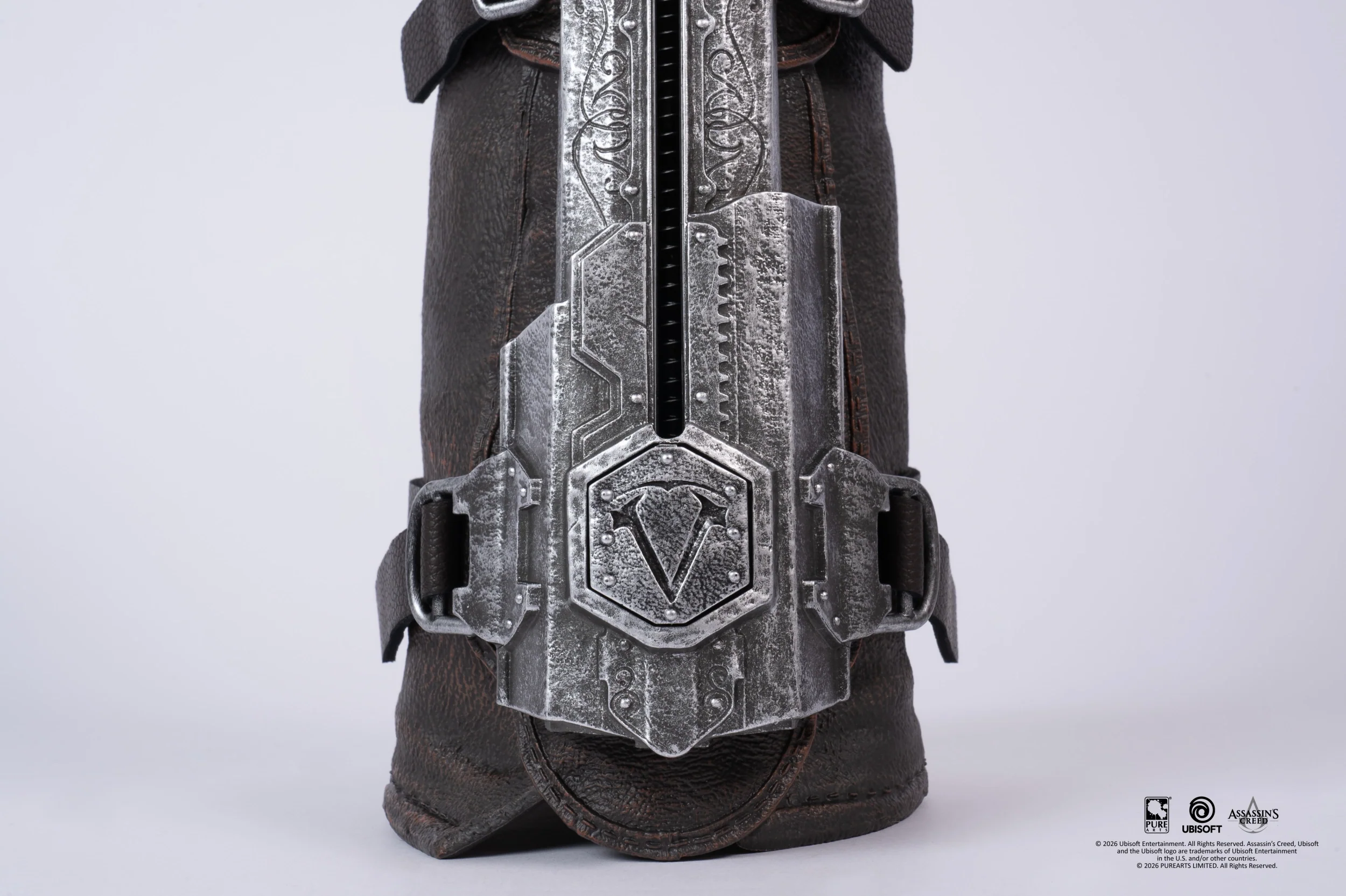 Edward Kenway Assassin's Creed BLack Flag Hidden Blade 1/1 Replica - Image 13