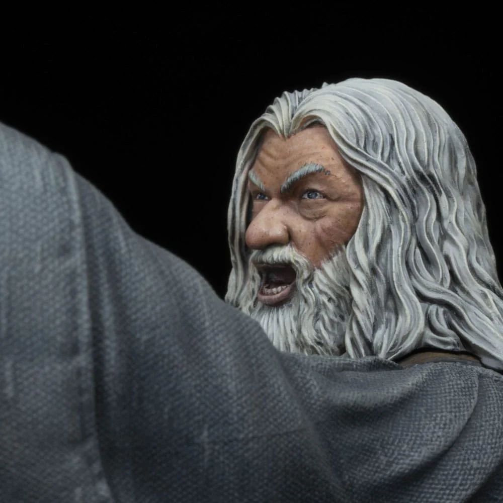 Gandalf in Moria Lord of the Rings Figurka 18 cm - Image 3