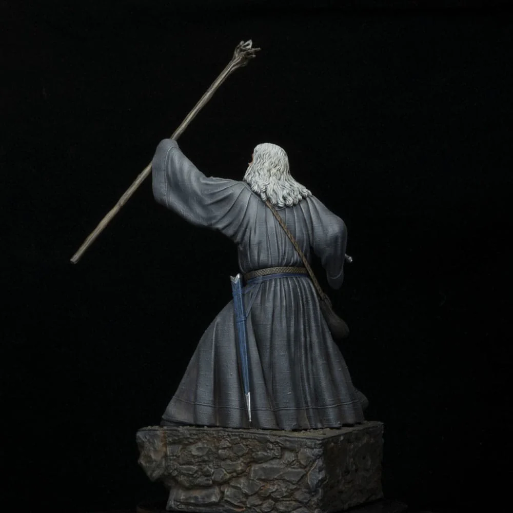 Gandalf in Moria Lord of the Rings Figurka 18 cm - Image 5