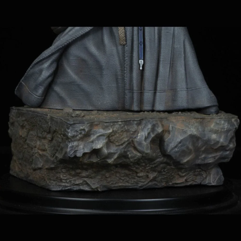 Gandalf in Moria Lord of the Rings Figurka 18 cm - Image 8