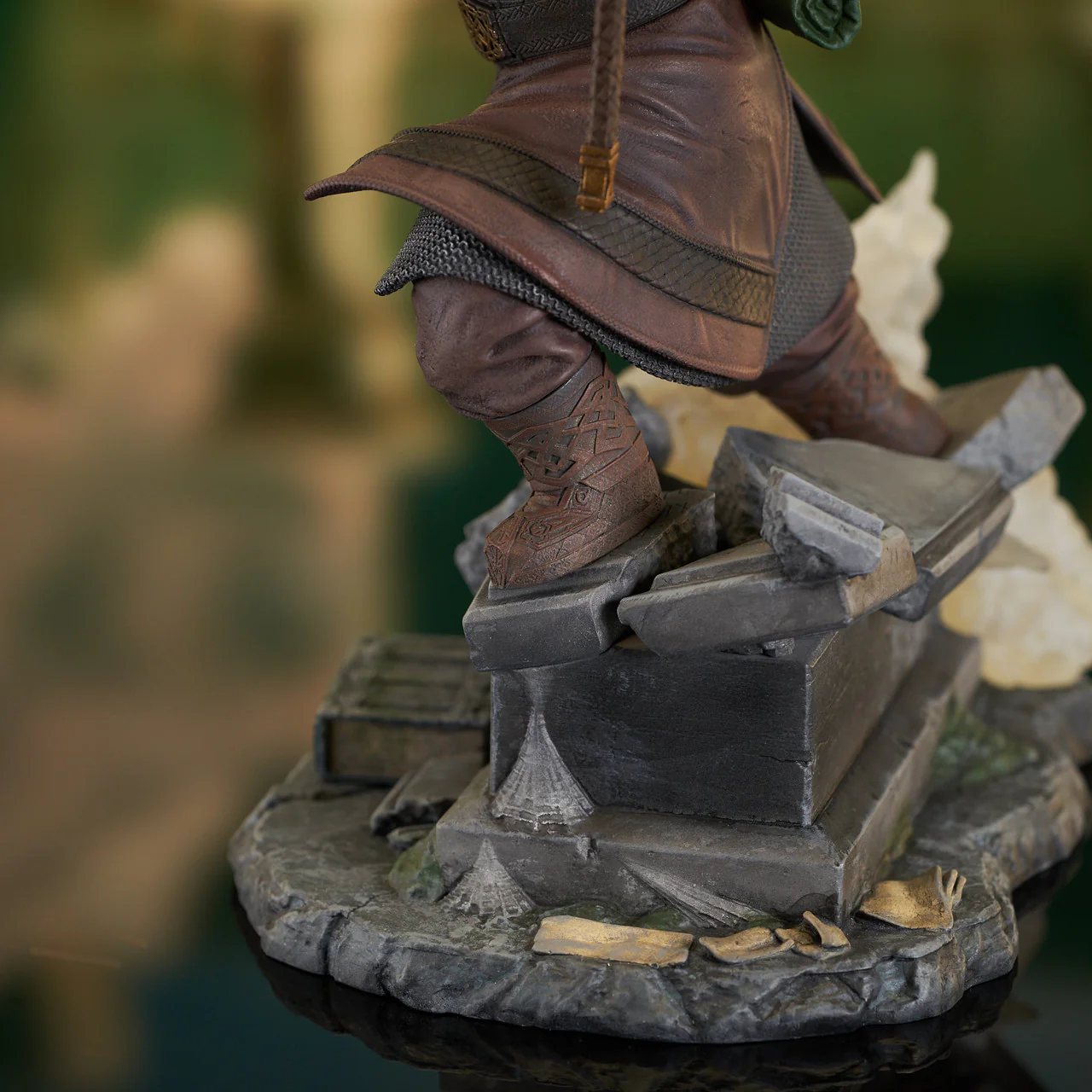 Gimli Lord of the Rings Deluxe Gallery Figurka 20 cm - Image 16