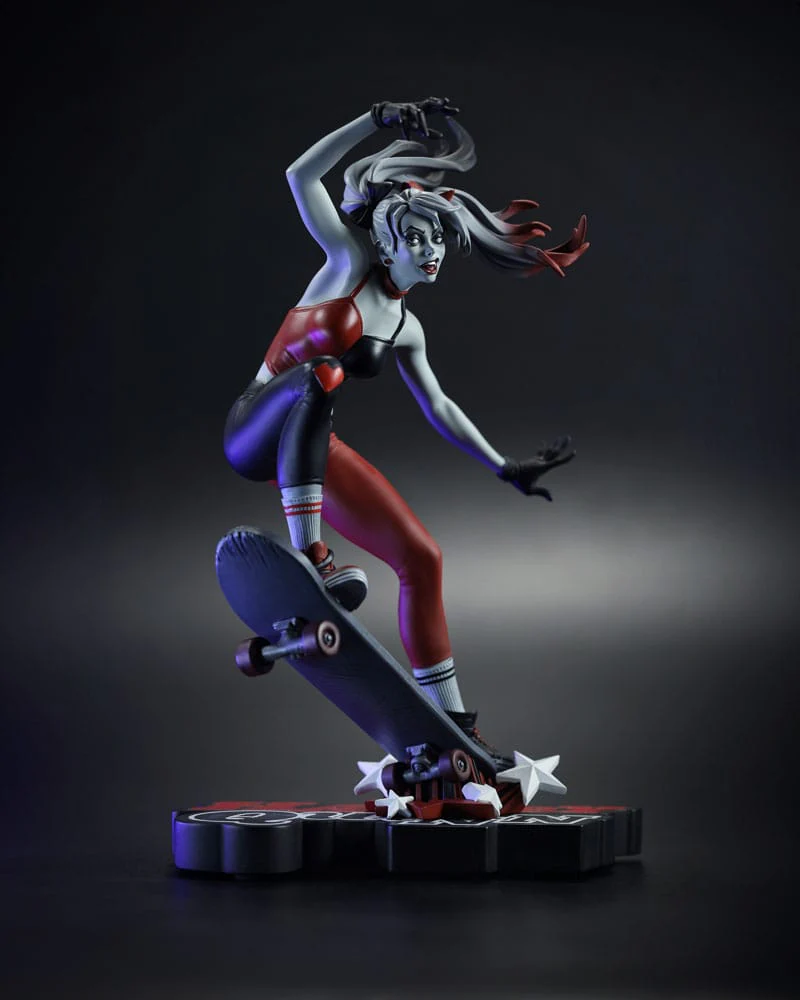 Harley Quinn by Ivan Tao DC Direct Red, White & Black 1/10 Figurka 20 cm - Image 2