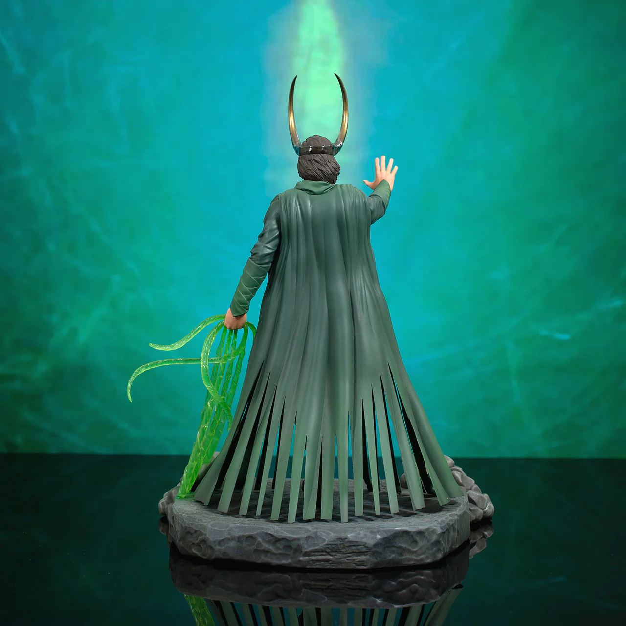Loki Marvel Disney+ Gallery Diorama Figurka 25 cm - Image 4
