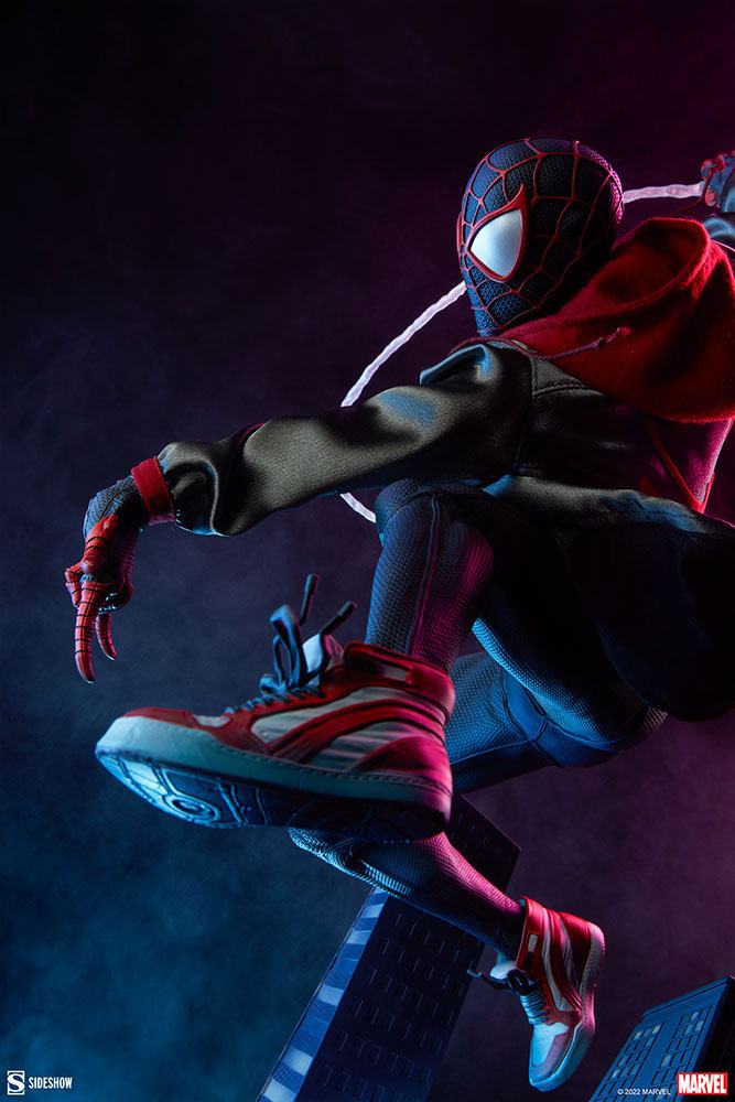 Miles Morales Marvel Premium Format Figurka 60 cm - Image 15