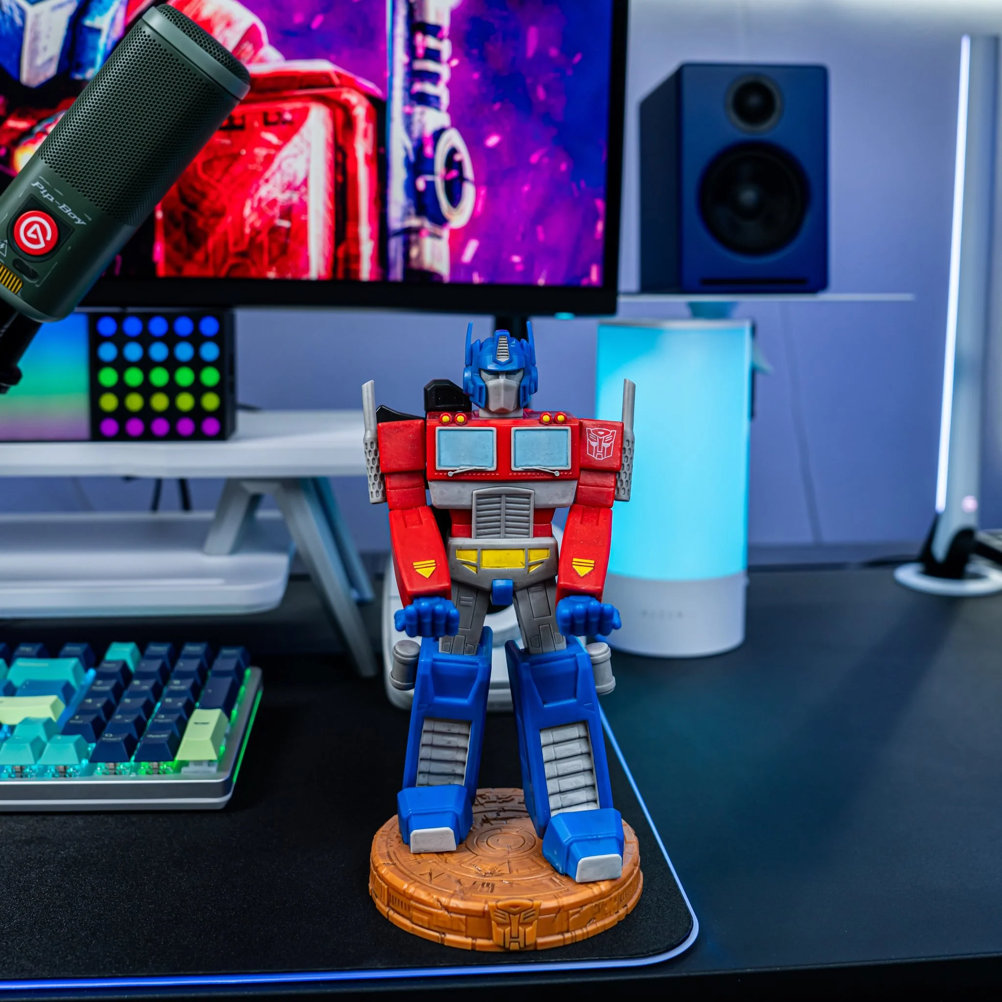 Optimus Prime Podstawka pod Telefon/Pada Transformers - Image 11