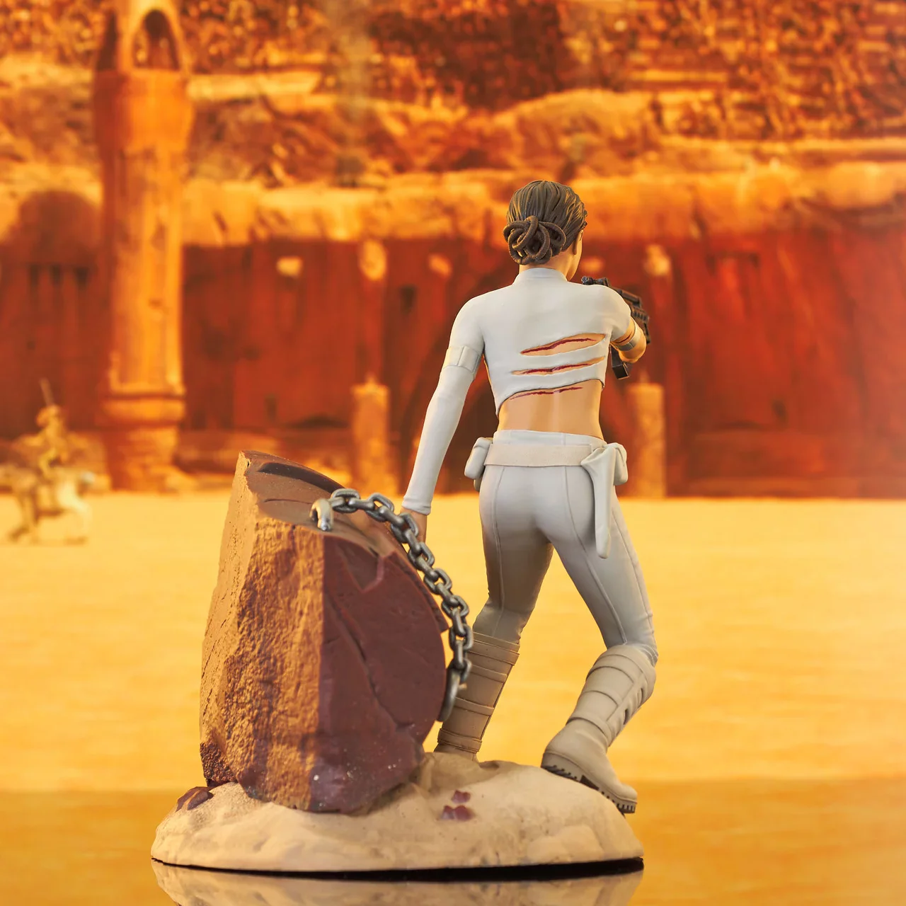 Padme Amidala Star Wars Episode II Premier Collection Figurka 23 cm - Image 5