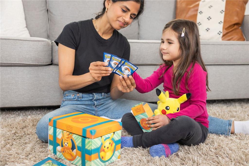 Pokémon TCG: Paldea Adventure Chest - Image 7