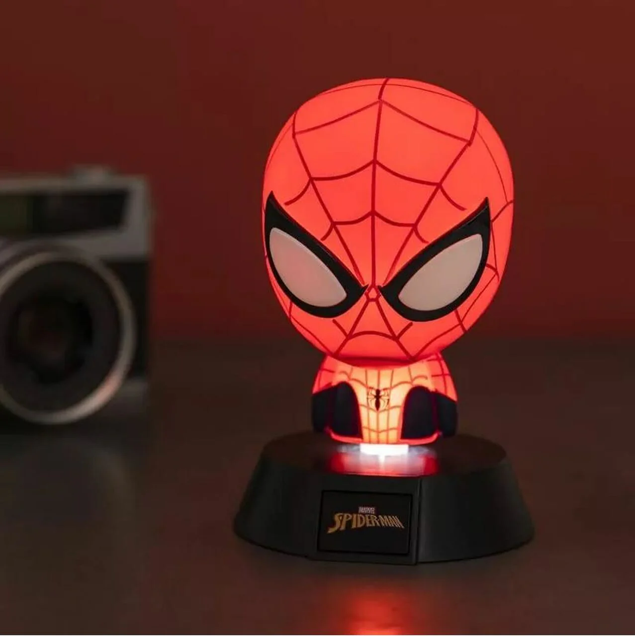 Spider-Man Świecąca Figurka Marvel - Image 3