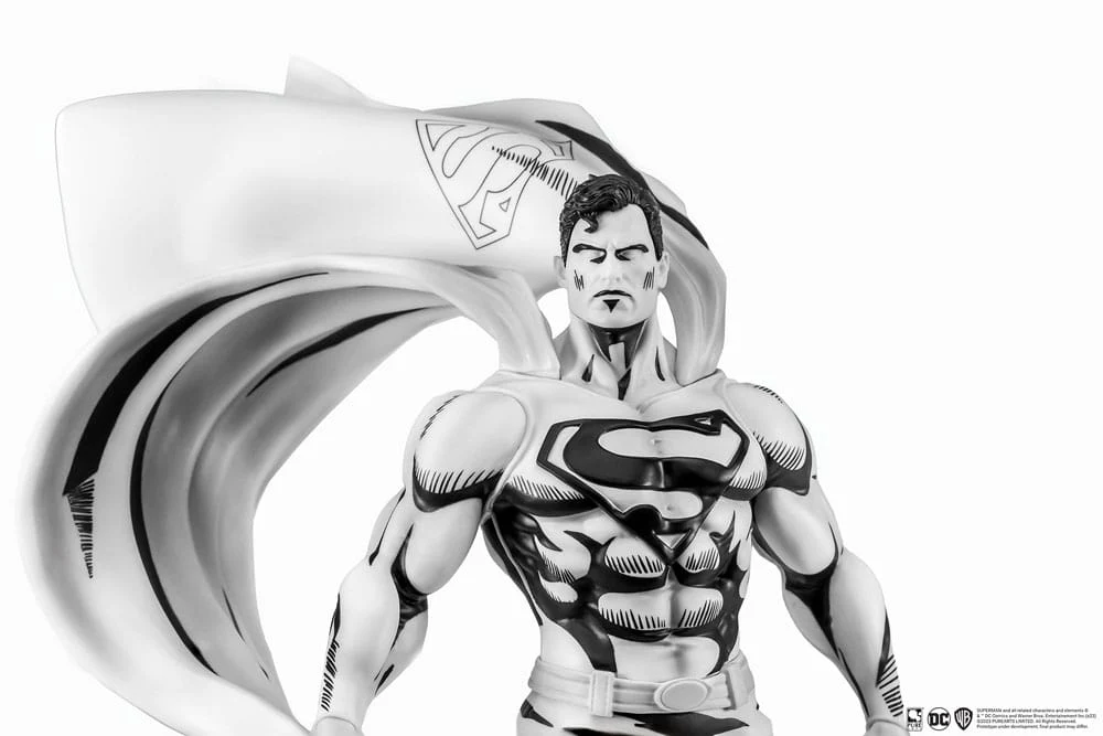Superman Classic Black & White Version PX 1/8 Figurka 30 cm - Image 7