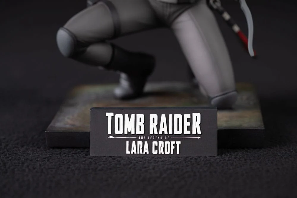 The Legend of Lara Croft Tomb Raider Figurka 19 cm - Image 7