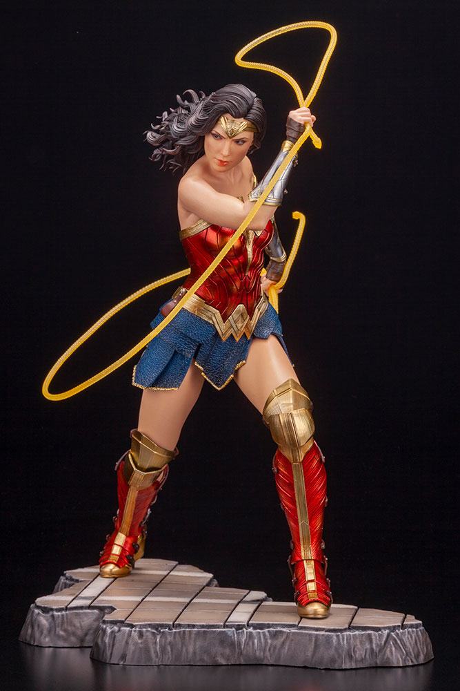 Wonder Woman 1984 DC Movie 1/6 Figurka 25 cm - Image 11