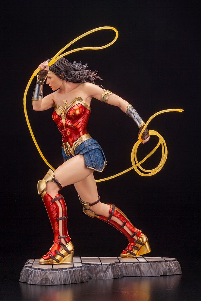 Wonder Woman 1984 DC Movie 1/6 Figurka 25 cm - Image 12