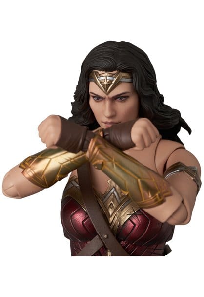 Wonder Woman Justice League Ver. DC  MAFEX Figurka 15 cm - Image 7